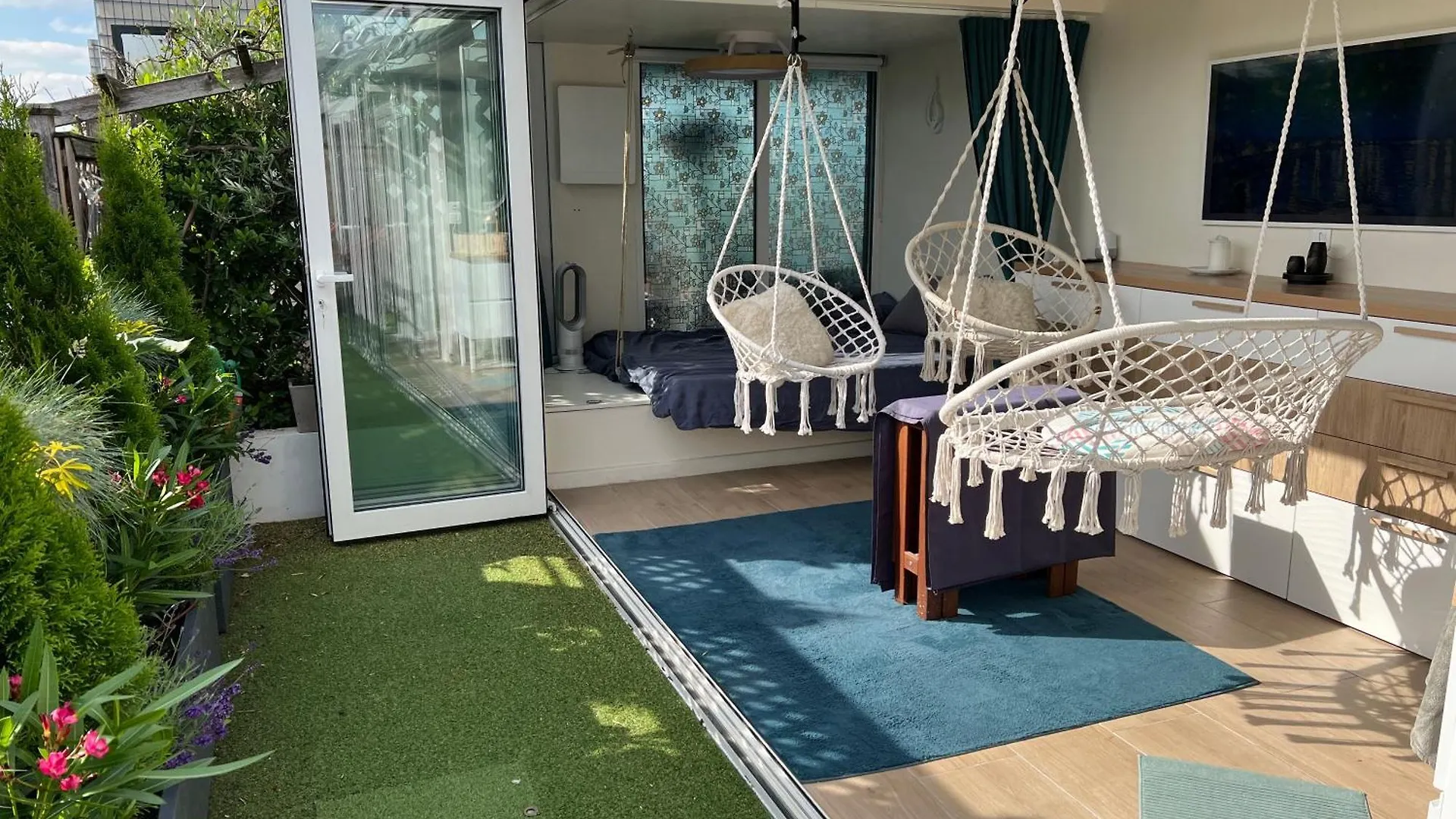 Duplex Terrasse Au Soleil Apartment Paris
